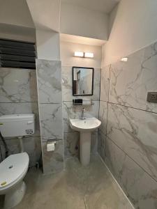 Arcane viewfinder homestay