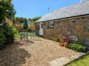 Bleujenn barn, delightful home near stunning beach and walks - Porthcurno