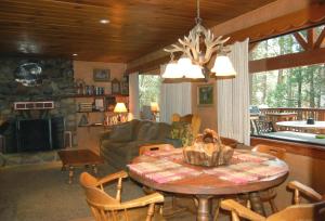 Deer Den
