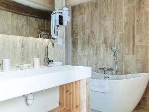 Maisons de vacances Gite de luxe : photos des chambres