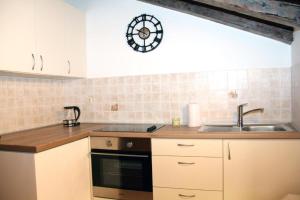 Main Square Rooms & Apartments