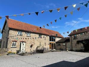 Little Howle Farm Barn