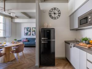 Flora Deluxe Apartment