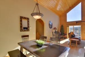 Fairplay Cabin with Mountain Views!