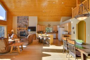 Fairplay Cabin with Mountain Views!