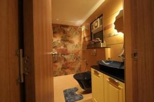Cozy 3 BHK fully furnished apartment in Kochi