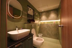 Cozy 3 BHK fully furnished apartment in Kochi