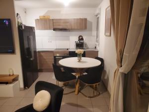 Appartements juvignac nono : photos des chambres