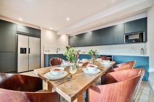 Knots Landing, Salcombe