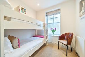 Knots Landing, Salcombe