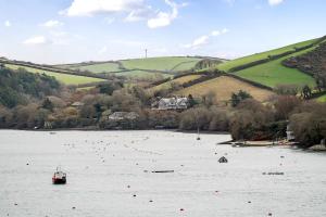 Knots Landing, Salcombe