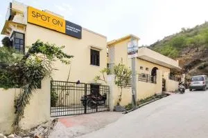 SPOT ON Namaste Guest House - Абу-Роуд