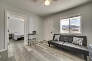 Updated Hawthorne Apartment, 12 Mi to Walker Lake!