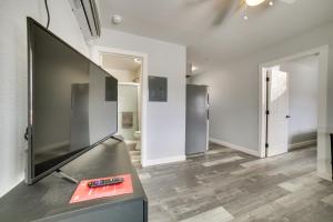 Updated Hawthorne Apartment, 12 Mi to Walker Lake!