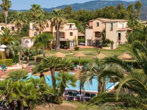 Classical Res Baia Delle Palme Prem Bilo 4 person