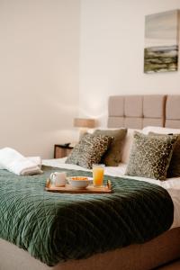 Spacious City pad Family Contractors WiFi Parking