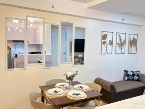 Urban Suite by Nico