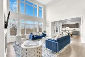 Secluded Waterfront Escape - Dwight