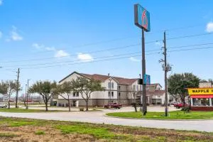 Motel 6-Rosenberg, TX - Rosenberg