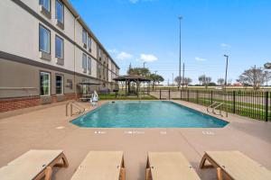 Motel 6-Rosenberg, TX