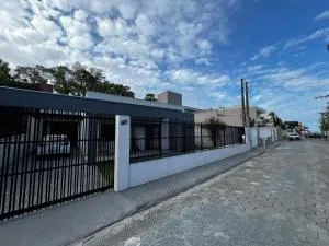 Casa Ubatuba, conforto e lazer a 200m do mar! - Marechal Luz