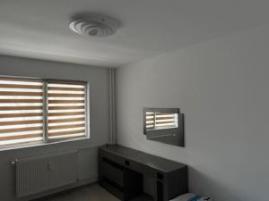 Sweet Home Dristor Park Lake