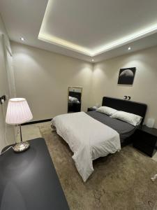 One-bedroom apartment in Al-Ghadeer neighborhood