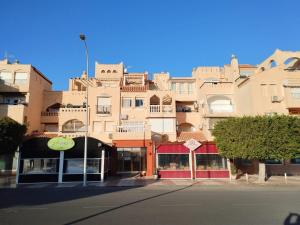 Sun an relax at the Puertomar beach