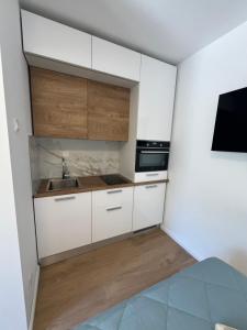 Green oasis for Two, 30 meters from sea