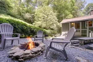 Private Fire Pit and Creek Bryson City Retreat! - Unahala