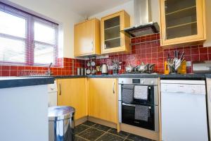 Harvest Way House ShortLets