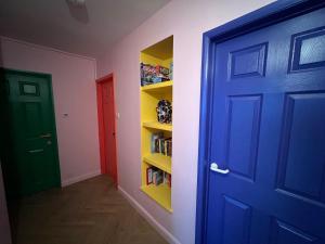 Rainbow retreat with stunning panoramic views