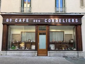 Le Grand Café, centre historique, fibre, ESS, rez-de-chaussée, BedinShop - 伊泽尔河畔的罗曼