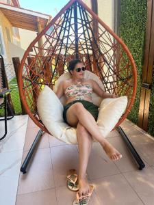 Apto 2 quartos condomínio club 1