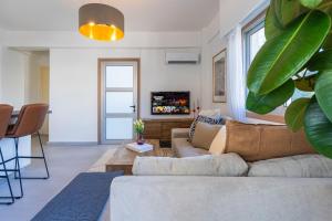 Elegant City Central Suite