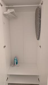 Bajo Capital Con Terraza y Aparcamiento Privado