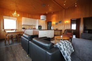 Lakeside Lodge at Sindrastaðir