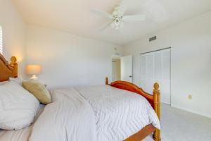 Spacious Canal-Front Home Florida Keys Gem