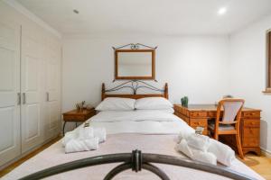 Three Bedroom House Near London Bridge