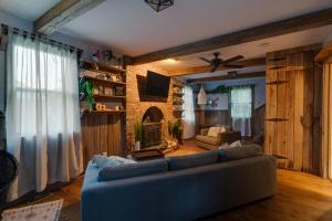 BRAND NEW Nashville Dream Hot Tub Arcade More