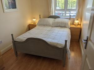 Spacious and Bright 2 Bedroom Apt - Great location