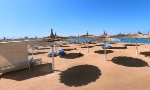 Villa with private pool A F