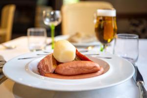 Hotels Logis Hotel Restaurant Le Faude : photos des chambres