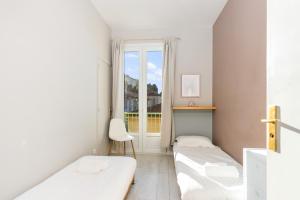 Beautiful & large sea view apartment