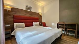 Chambre style hôtelière dans logement partagé, Le Pepsy Paris & Stade de France