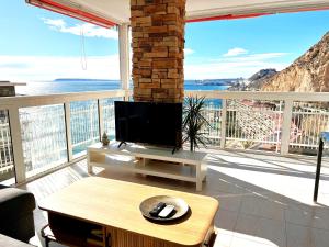 Vistas al mar. Gran salon. Playa a 1 minuto. WiFi