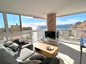 Vistas al mar. Gran salon. Playa a 1 minuto. WiFi