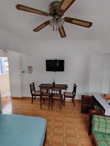 Apartamento pé na Areia com Garagem no Centro