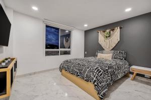 Opulent and Luxury 4 Bedroom