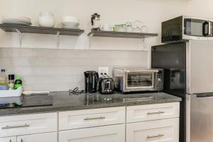 Historic Dtwn Alexandria Studio Dogs Welcome!